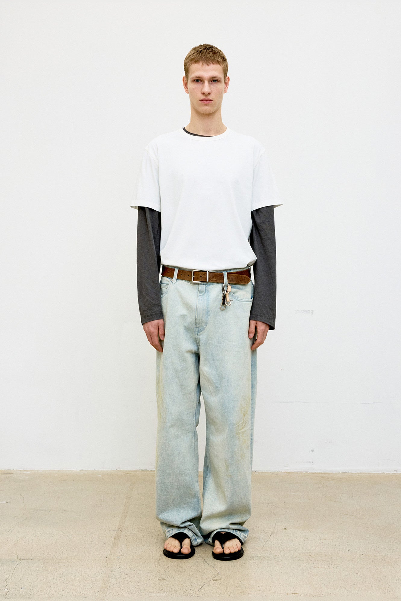 Chain stitch pointed crop t-shirt (Offwhite)
