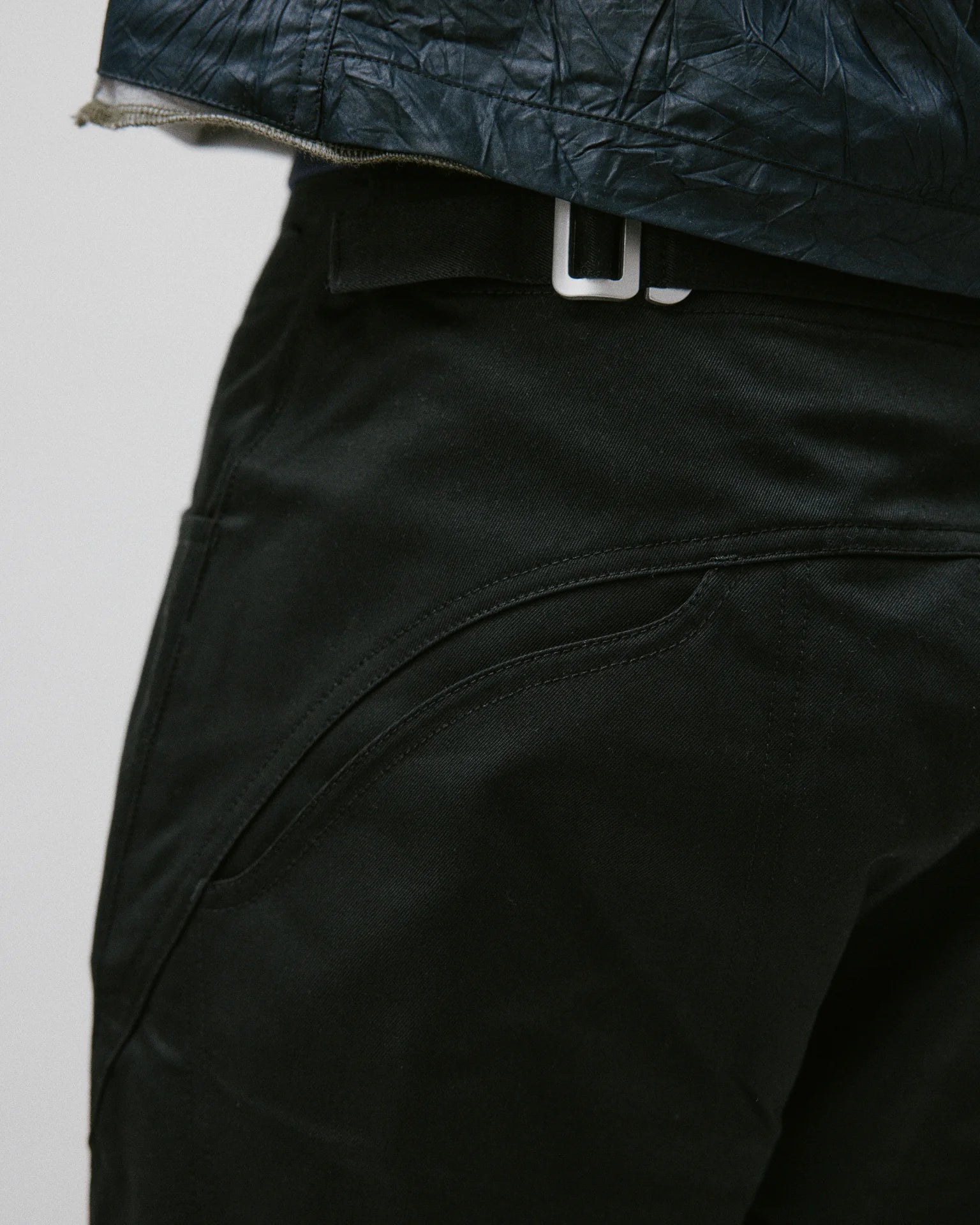Loop Claw Short Twill Black
