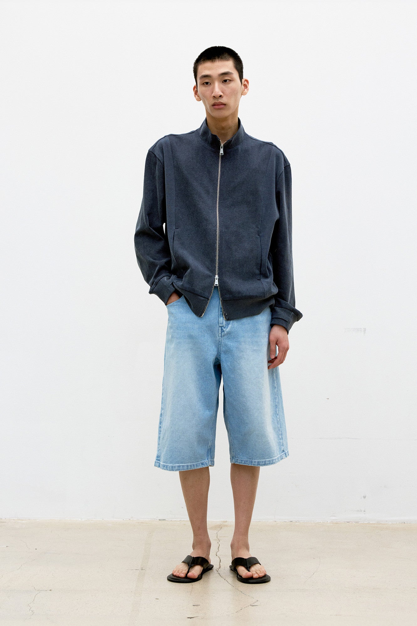 Painted washed bermuda jeans (Washed indigo)