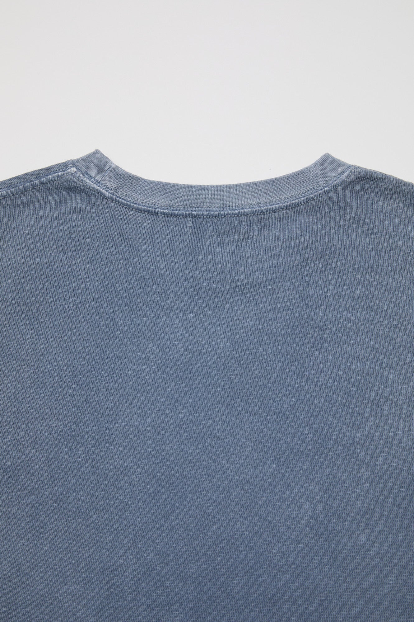 Damaged color dyed crop t-shirt (Washed blue)