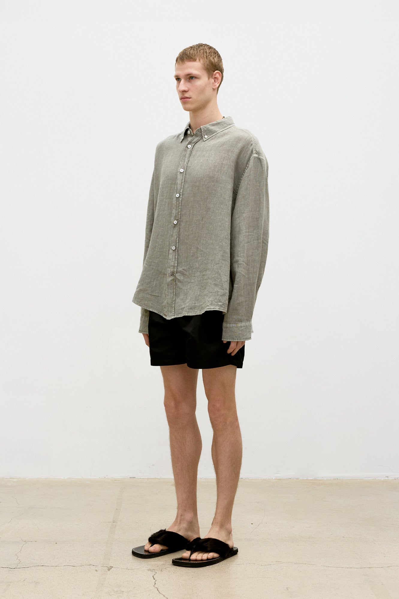 Linen dyed oversized shirt (Washed sand beige)