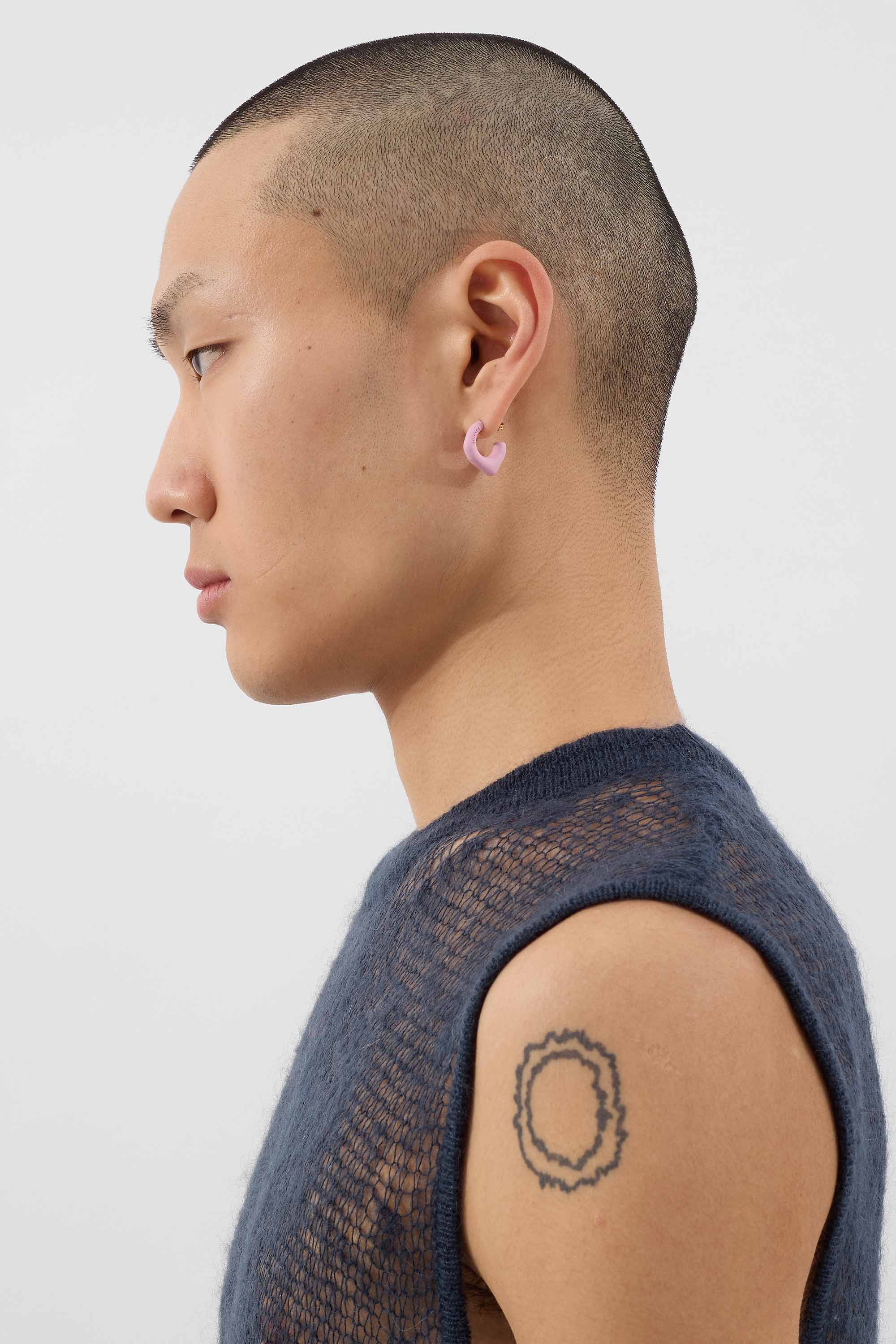 SINGLE METALLIZED EARRING / pink matte