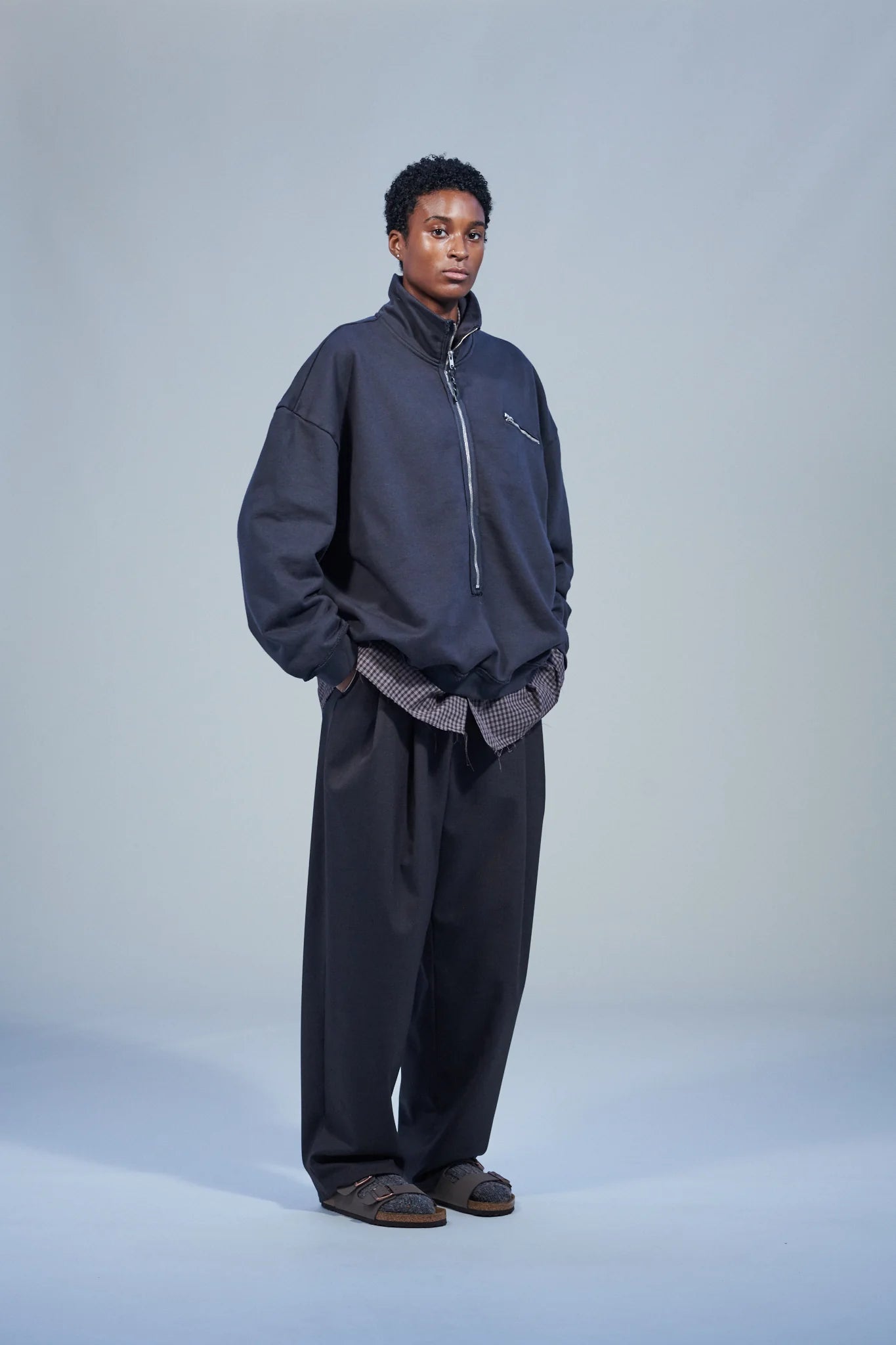 CF.22.02.02.02 HALF-ZIP SWEAT heavy loop-back dark grey