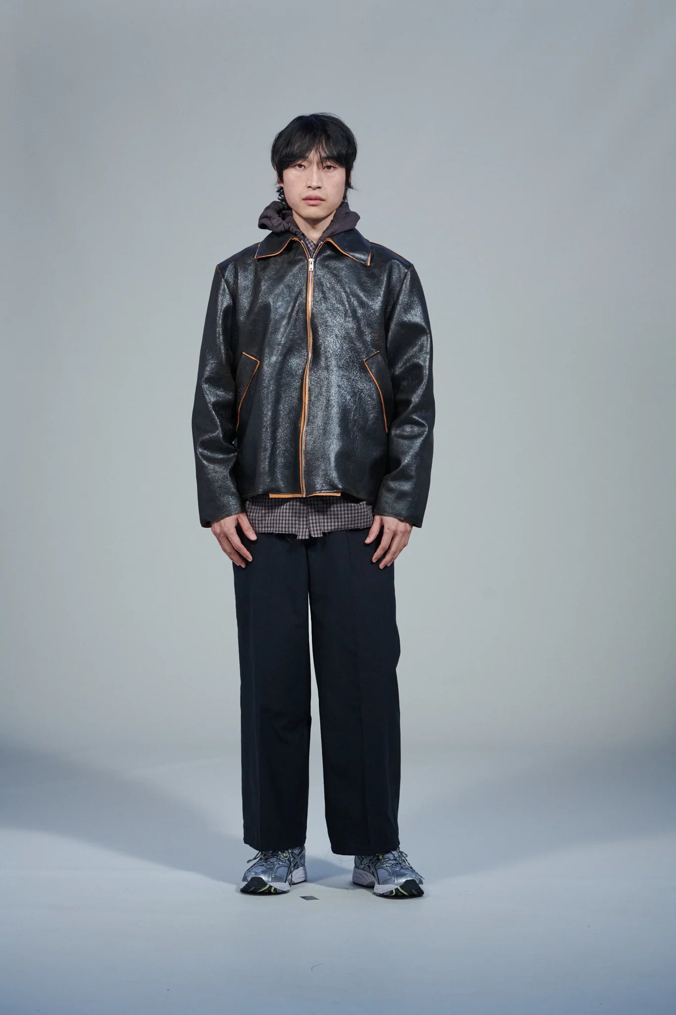 CF.22.16.01.01 SIMPLE JACKET crack leather black