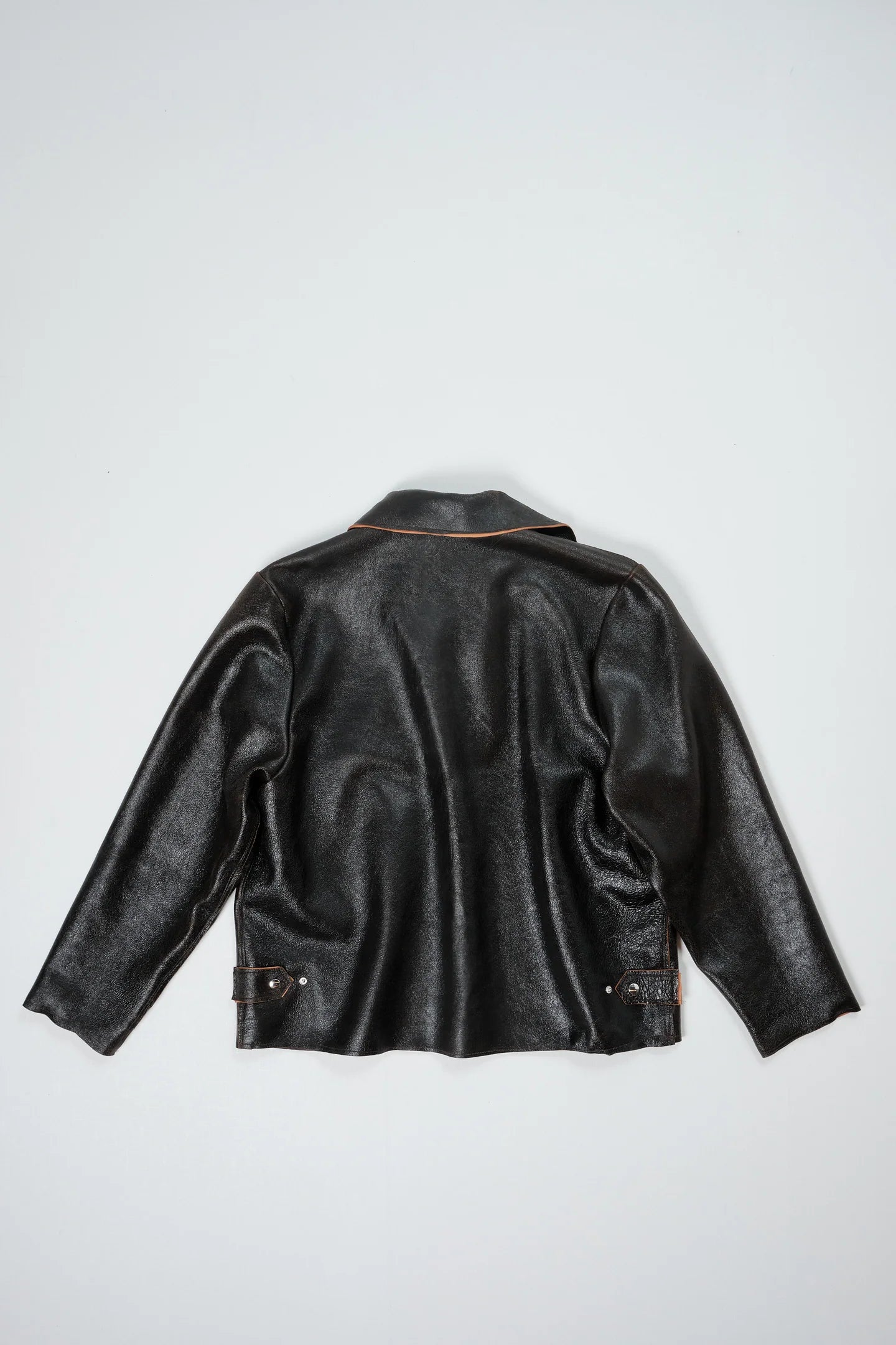 CF.22.16.01.01 SIMPLE JACKET crack leather black