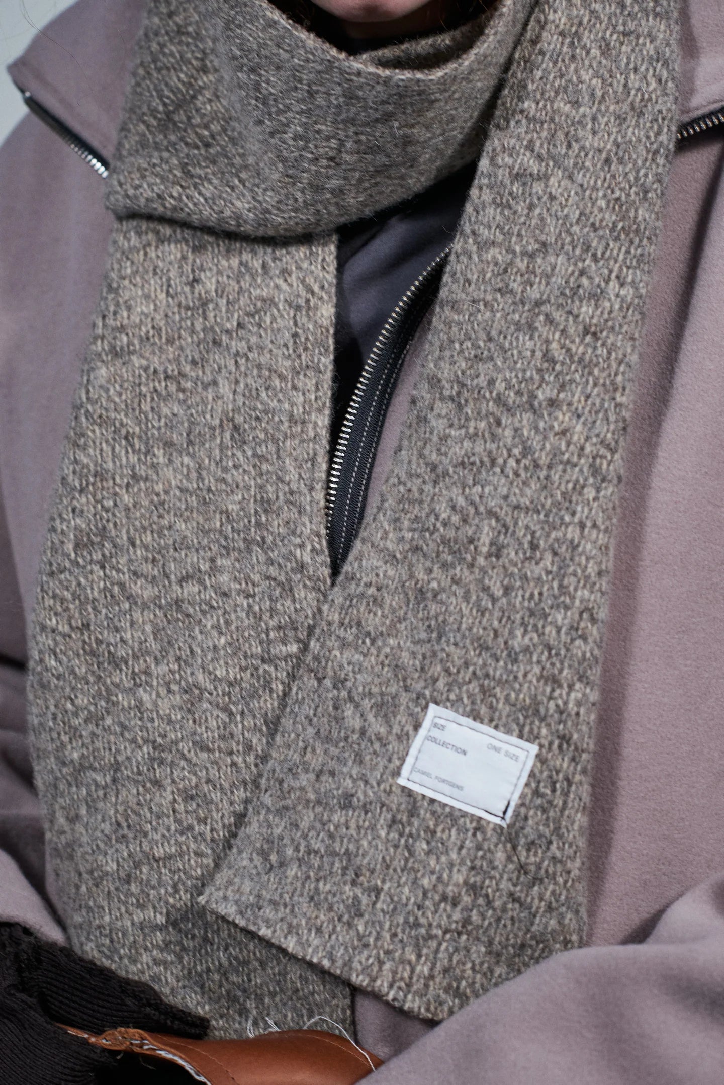CF.22.11.05.03 HEAVY KNIT SCARF heavy rib melange brown