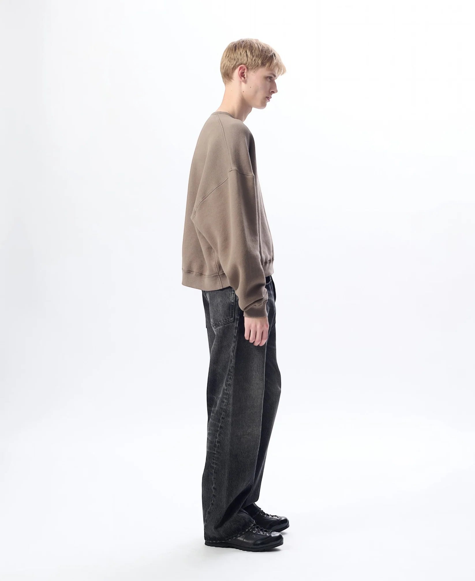 CREW SWEAT - 160 BROWN WASHED