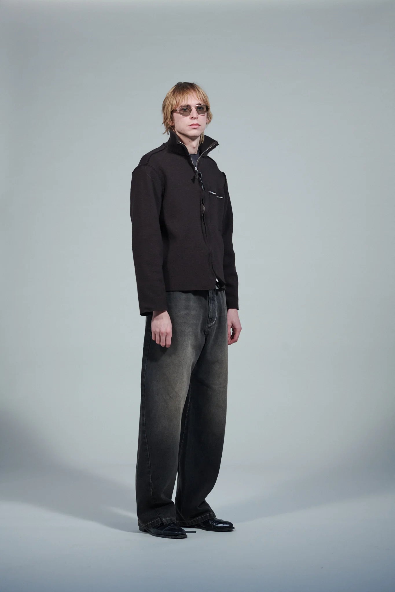 CF.22.15.01.01 WOBBLY JEANS denim faded brown