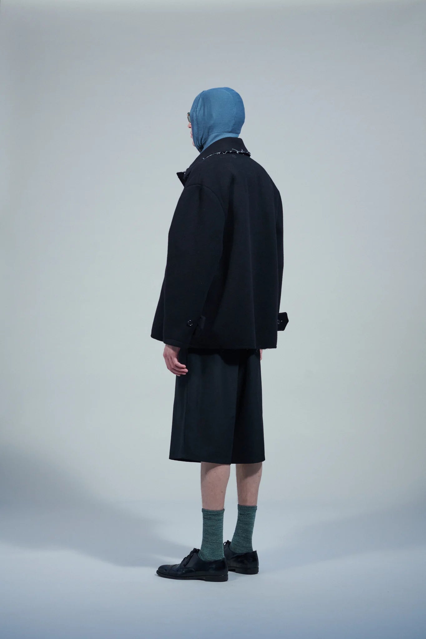 CF.22.10.06.01 PEACOAT SHORT wool felt black